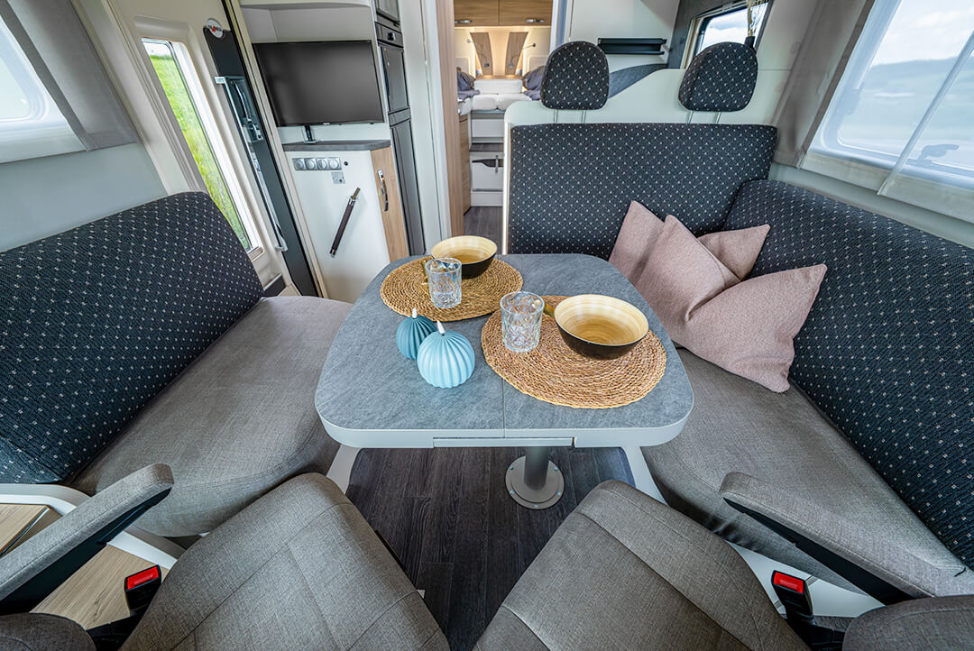 FRANKIA F-LINE Integriert – Face-to-Face Sitzgruppe FRANKIA F-LINE Integriert – Face-to-face Sitzgruppe