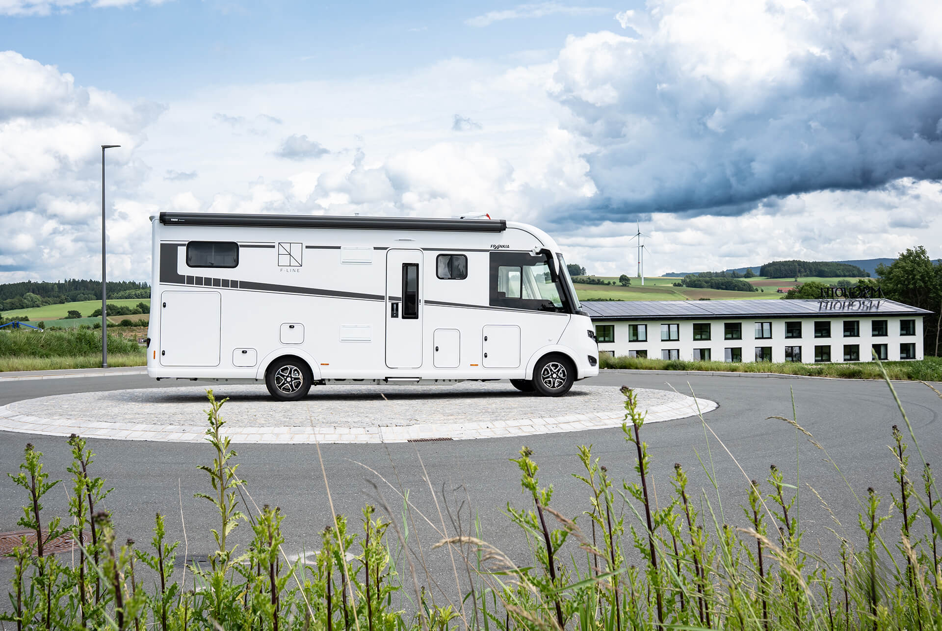 FRANKIA F-LINE Integriert – neues Außendesign FRANKIA F-LINE Integriert – neues Außendesign