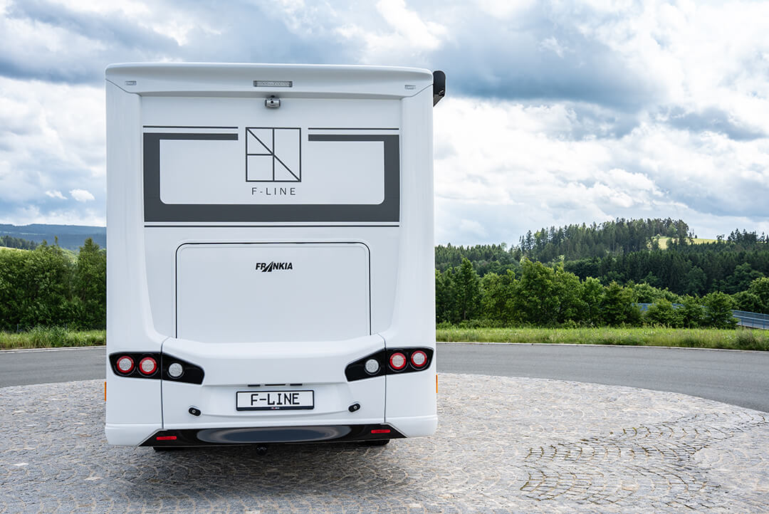 FRANKIA F-LINE Integriert – Signe am Heck FRANKIA F-LINE Integriert – Signe am Heck
