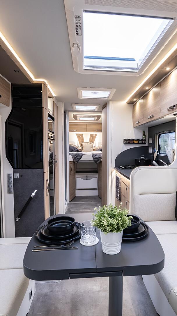 FRANKIA PLATIN FINAL EDITION – Intérieur FRANKIA PLATIN FINAL EDITION – Intérieur