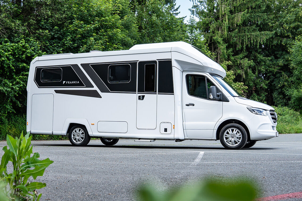 FRANKIA NOCTRA CRUISER – Mercedes-Benz FRANKIA NOCTRA CRUISER – Mercedes-Benz