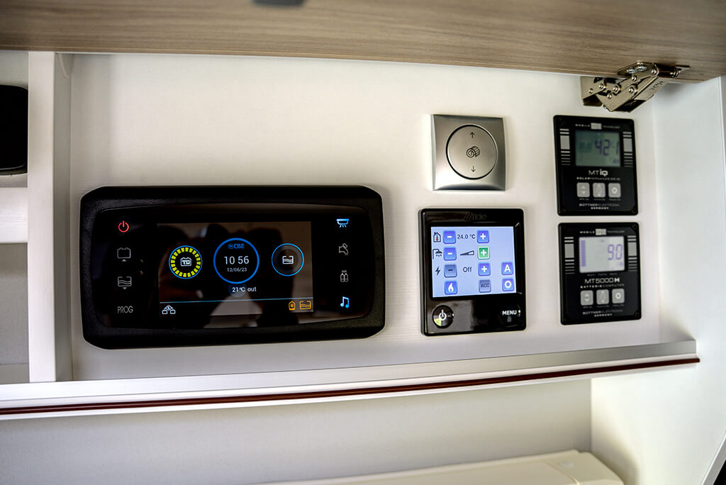 FRANKIA PLATIN – Bedien-Panel Innenraum FRANKIA PLATIN I – Technikpanel