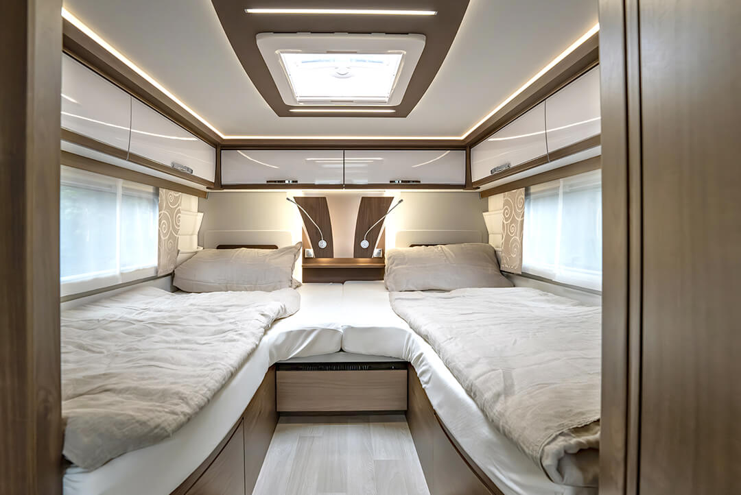 FRANKIA TITAN – Bett FRANKIA TITAN – Betten