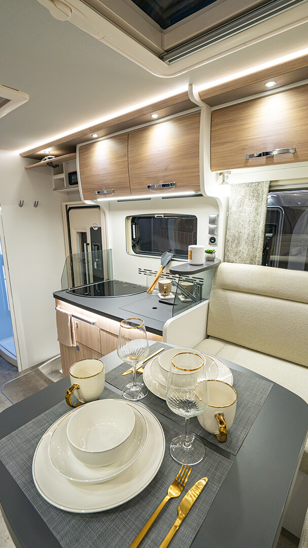 FRANKIA édition TOGETHER camping-car capucine