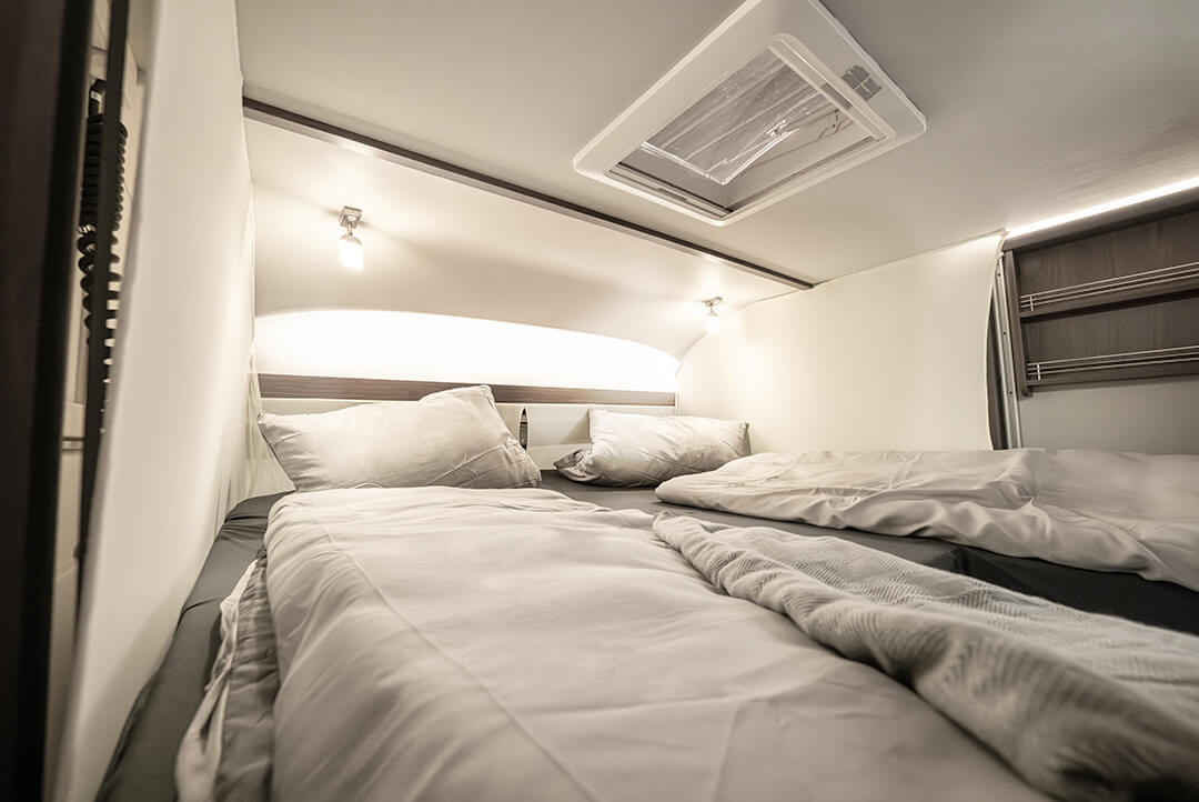 FRANKIA Edition TOGETHER – Bed in the integrated motorhome FRANKIA TOGETHER – Separate twin beds