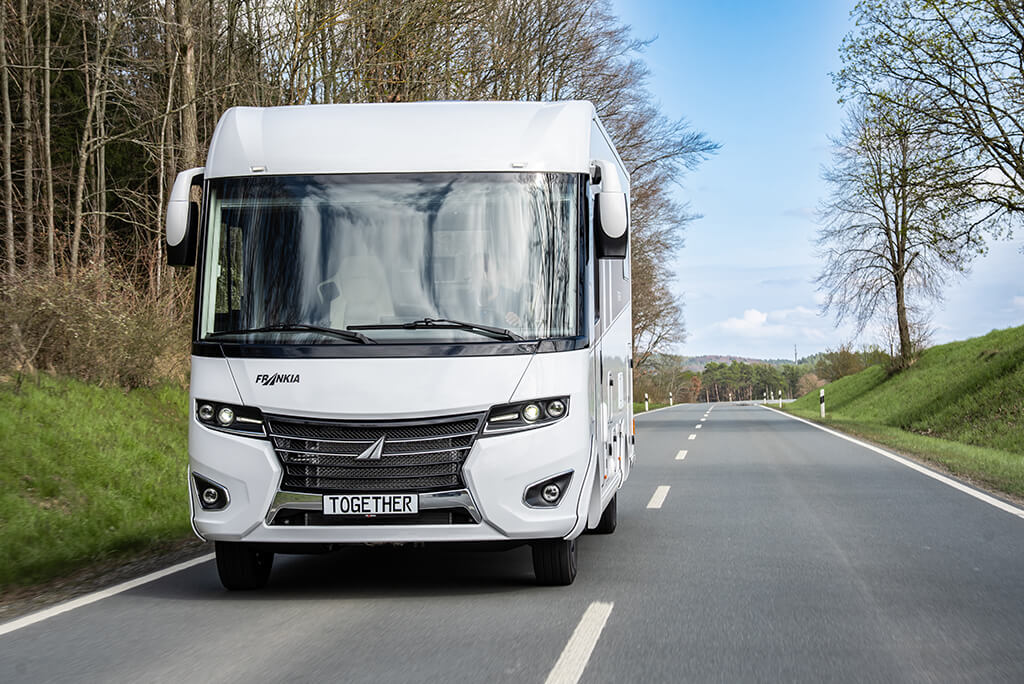 FRANKIA Edition TOGETHER Integrated – Exterior view driving scene FRANKIA Edition TOGETHER – Exterior view