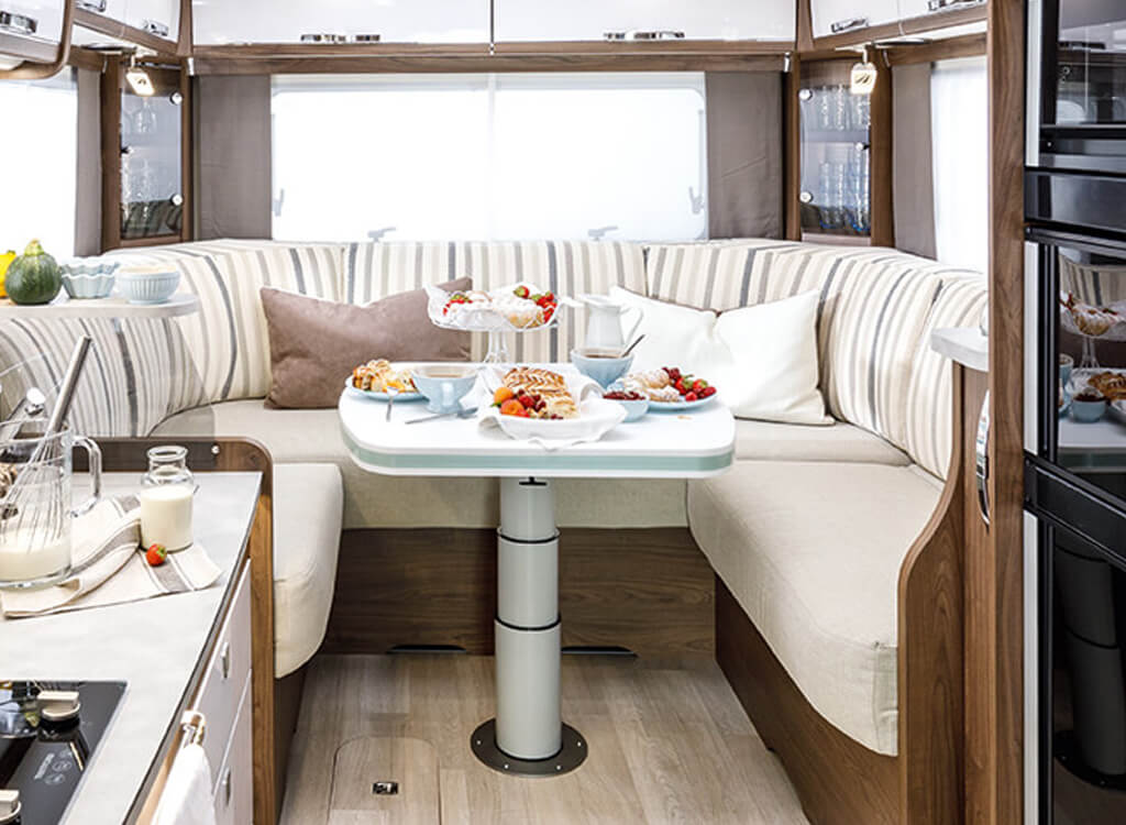 FRANKIA F-LINE Alcove